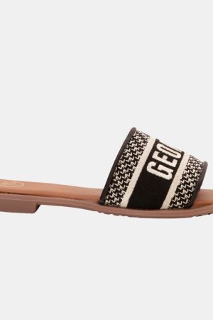 Bobbie Sandals Embroidered Georgia